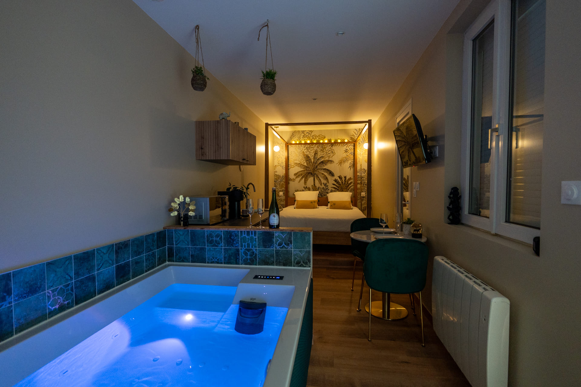 Suite Jiimbaran Jacuzzi Spa Sauna Les secrets de la Baie